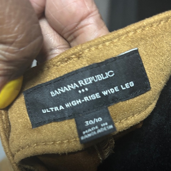 Banana Republic Factory Ultra High rise Wide leg Vegan Suede Pants - Picture 4 of 6